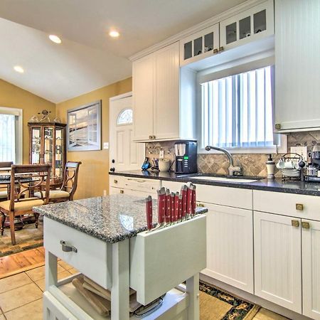 Berlin Home With Patio, 9 Mi To Ocean City Beaches エクステリア 写真