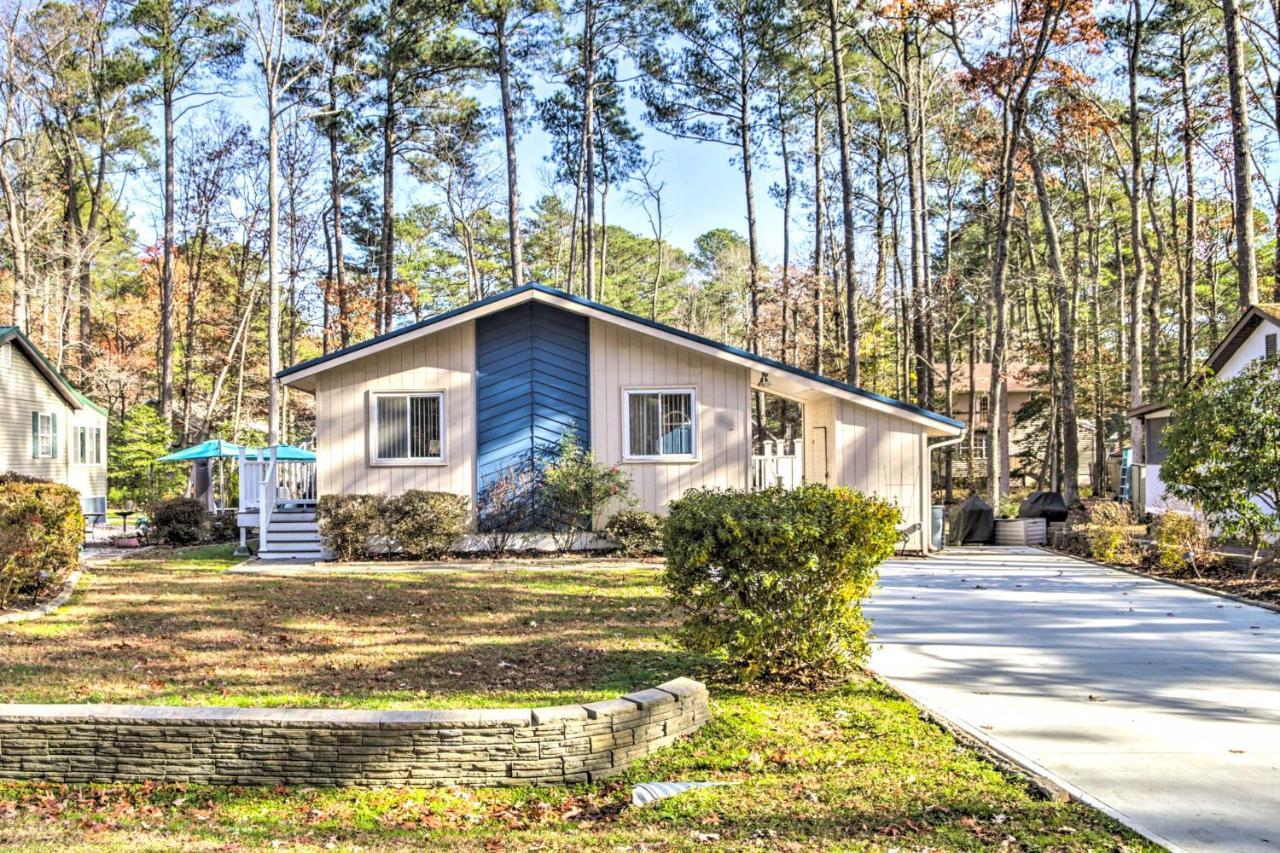 Berlin Home With Patio, 9 Mi To Ocean City Beaches エクステリア 写真