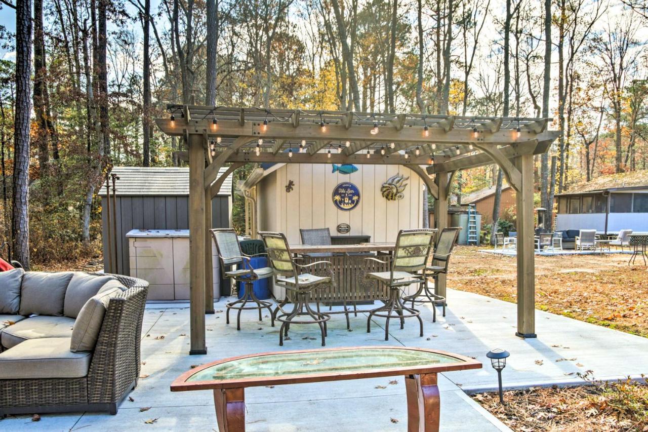 Berlin Home With Patio, 9 Mi To Ocean City Beaches エクステリア 写真